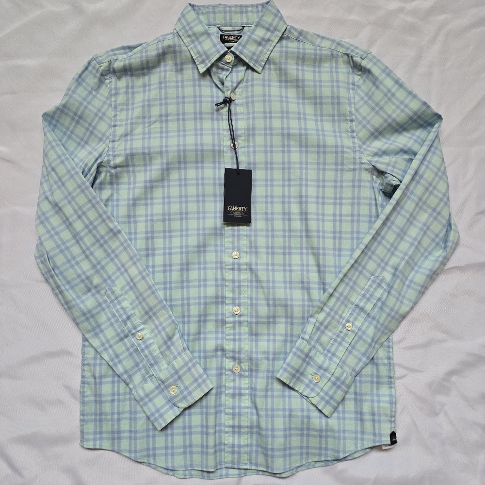 Faherty NWT The Movement Casual Button Down Shirt Size S
